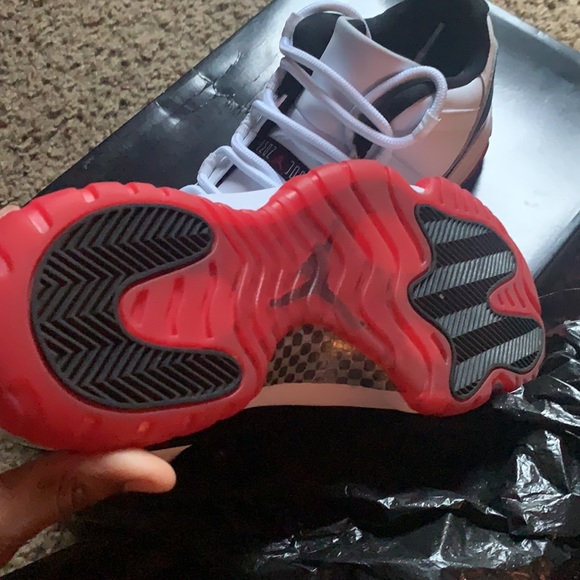 Jordan 11 lows - Picture 5 of 7